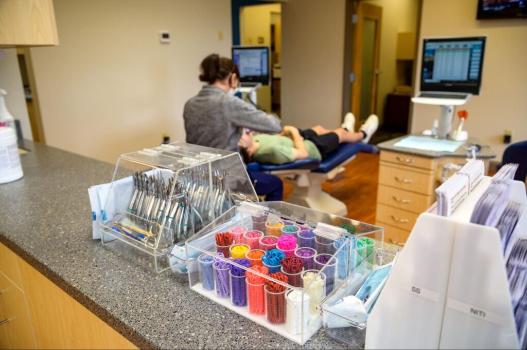 What Is the Role of Rubber Bands in Braces Treatment?